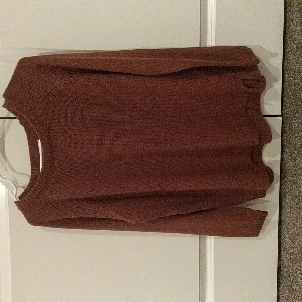 Be Cool boutique rust colored crew neck knit sweater, women's size large